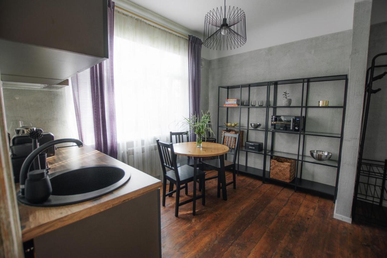 "Quiet Center" Apartment, Close To Train Station 투쿰스 외부 사진